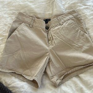 Gap khaki shorts